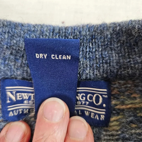 Vintage Wool Cardigan Women Small Sweater Silver Hook Closure Newton Trading Co. - Picture 6 of 12